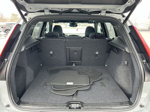 New 2026 Volvo XC40 B5 Ultra w/ Climate Package image 27