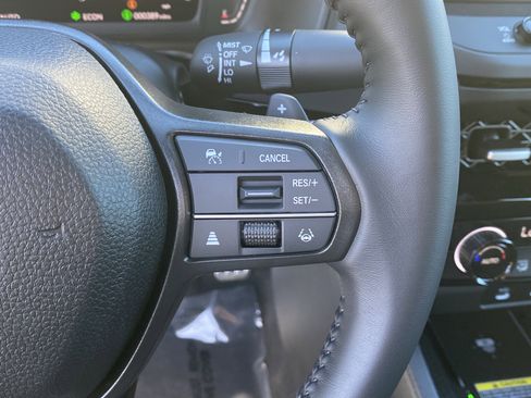 Used 2025 Honda Accord Sport image 27