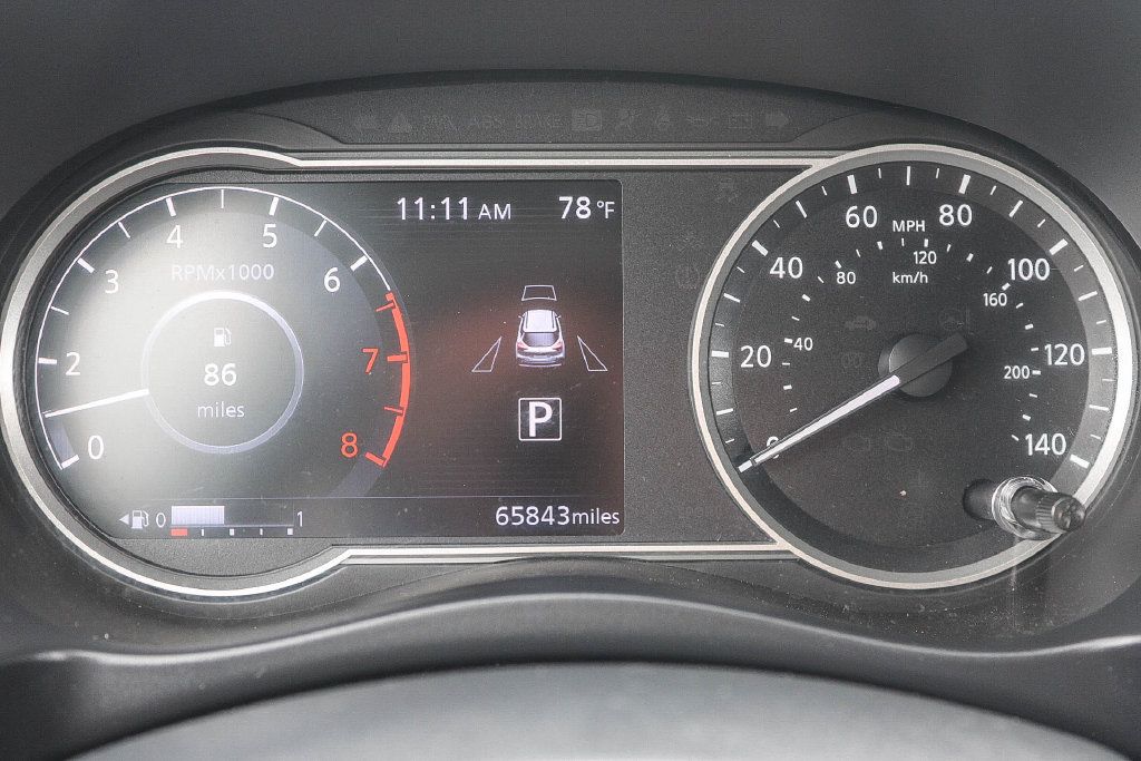 Used 2019 Nissan Kicks SV w/ Exterior Package FWD image 26