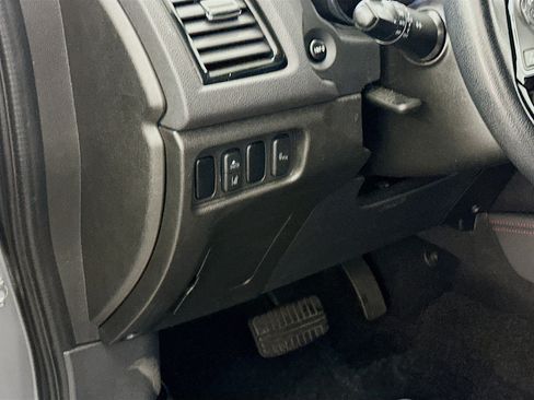 Used 2024 Mitsubishi Outlander Sport AWD image 17