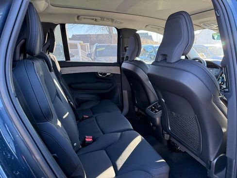 Used 2025 Volvo XC90 B6 Plus image 11