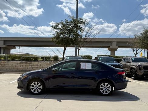 Used 2026 Toyota Corolla LE image 7