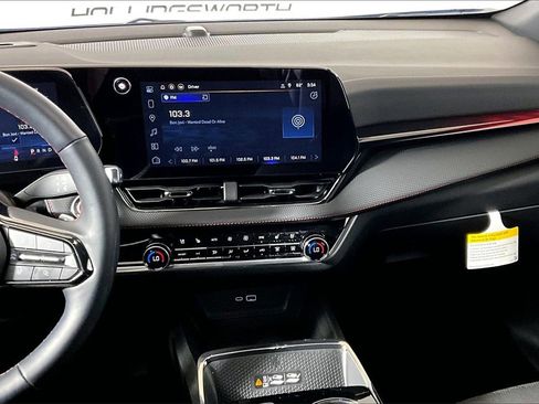 Used 2026 Chevrolet Equinox RS w/ Convenience Package III image 5