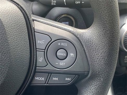 Used 2023 Toyota RAV4 XLE image 19