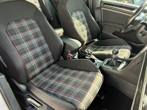Used 2017 Volkswagen GTI S FWD image 29
