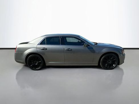 Used 2012 Chrysler 300 S RWD image 5