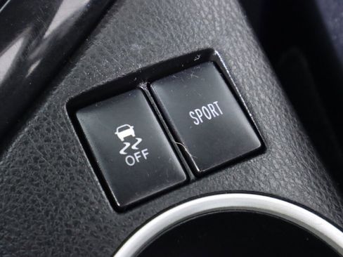 Used 2017 Toyota Corolla SE w/ SE Premium Package FWD image 24