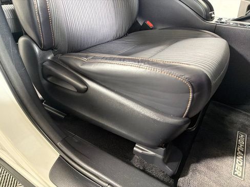 Used 2015 Toyota Highlander Plus FWD image 26