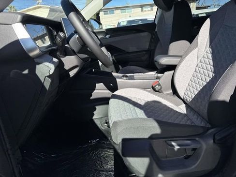 New 2026 Volkswagen Tiguan S image 13