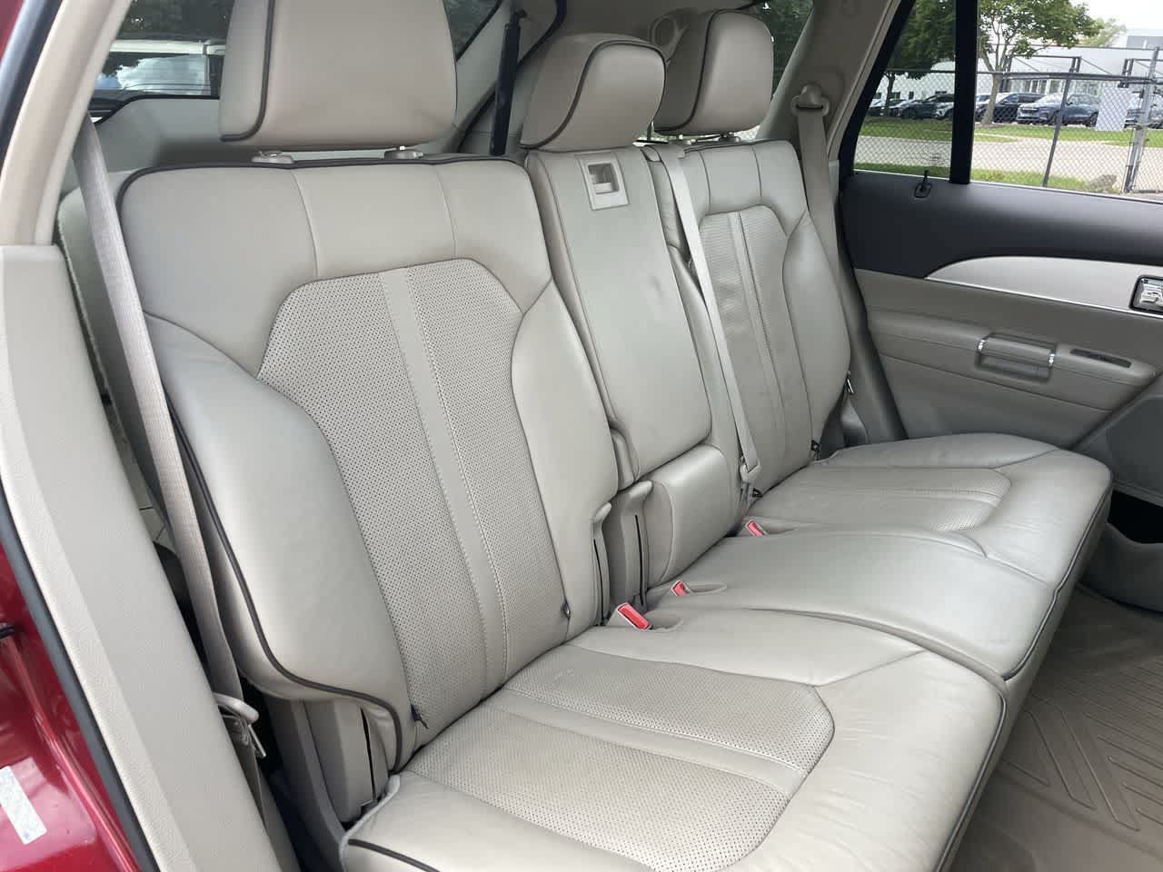 Used 2013 Lincoln MKX AWD image 15
