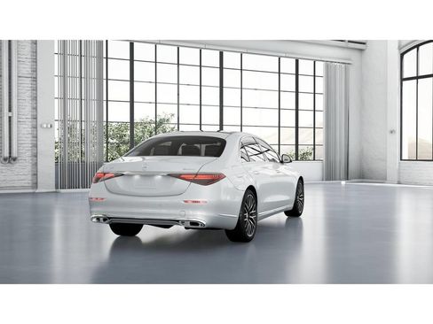 Used 2024 Mercedes-Benz S 580 4MATIC Sedan image 23