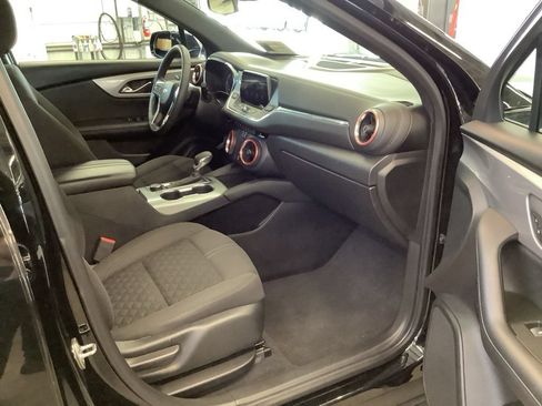 Used 2022 Chevrolet Blazer LT AWD/4WD image 19
