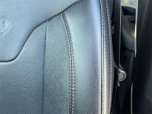 Certified 2022 Jeep Compass Limited image 15