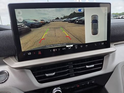 New 2026 Ford Explorer Active w/ Active Comfort Package RWD image 8
