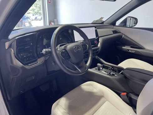 Used 2026 Lexus TX 350 AWD w/ Technology Package image 43