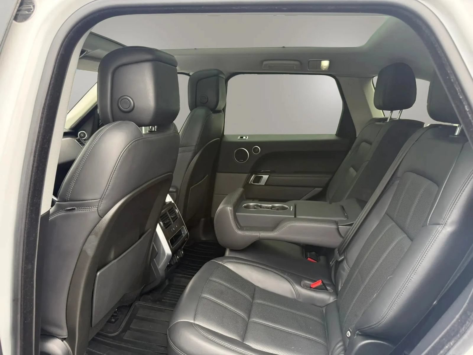 Used 2019 Land Rover Range Rover Sport HSE AWD/4WD image 38