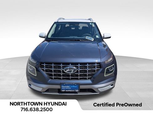 Used 2023 Hyundai Venue Limited FWD image 6