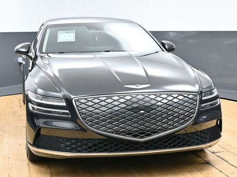 Used 2023 Genesis Electrified G80 image 4