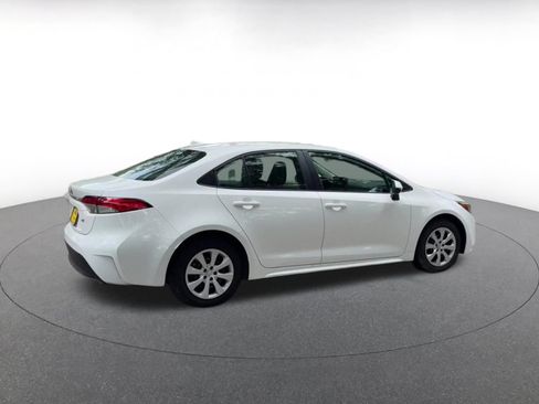 Used 2025 Toyota Corolla LE FWD image 15