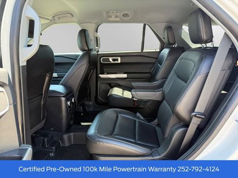 Certified 2022 Ford Explorer XLT w/ Equipment Group 202A AWD/4WD image 13