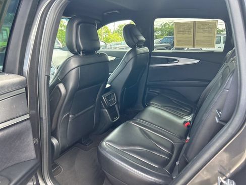 Used 2020 Lincoln Nautilus FWD image 34