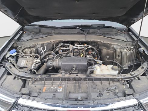 Used 2023 Ford Explorer XLT w/ Equipment Group 202A RWD image 30