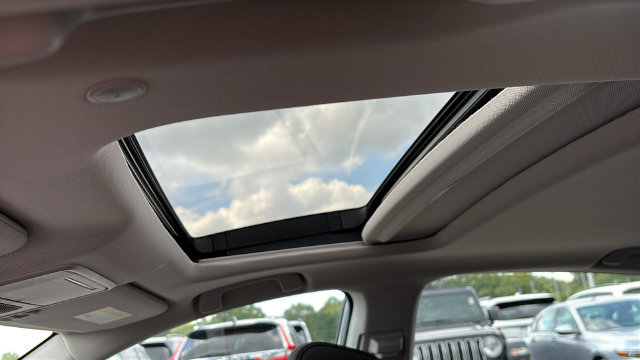 Used 2024 Honda Accord EX image 11
