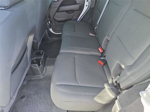 Used 2022 Jeep Wrangler Unlimited Sahara w/ LED Lighting Group image 16