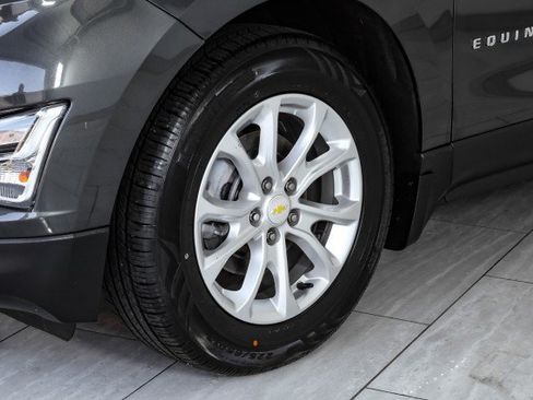 Used 2021 Chevrolet Equinox LS w/ LS Convenience Package FWD image 53