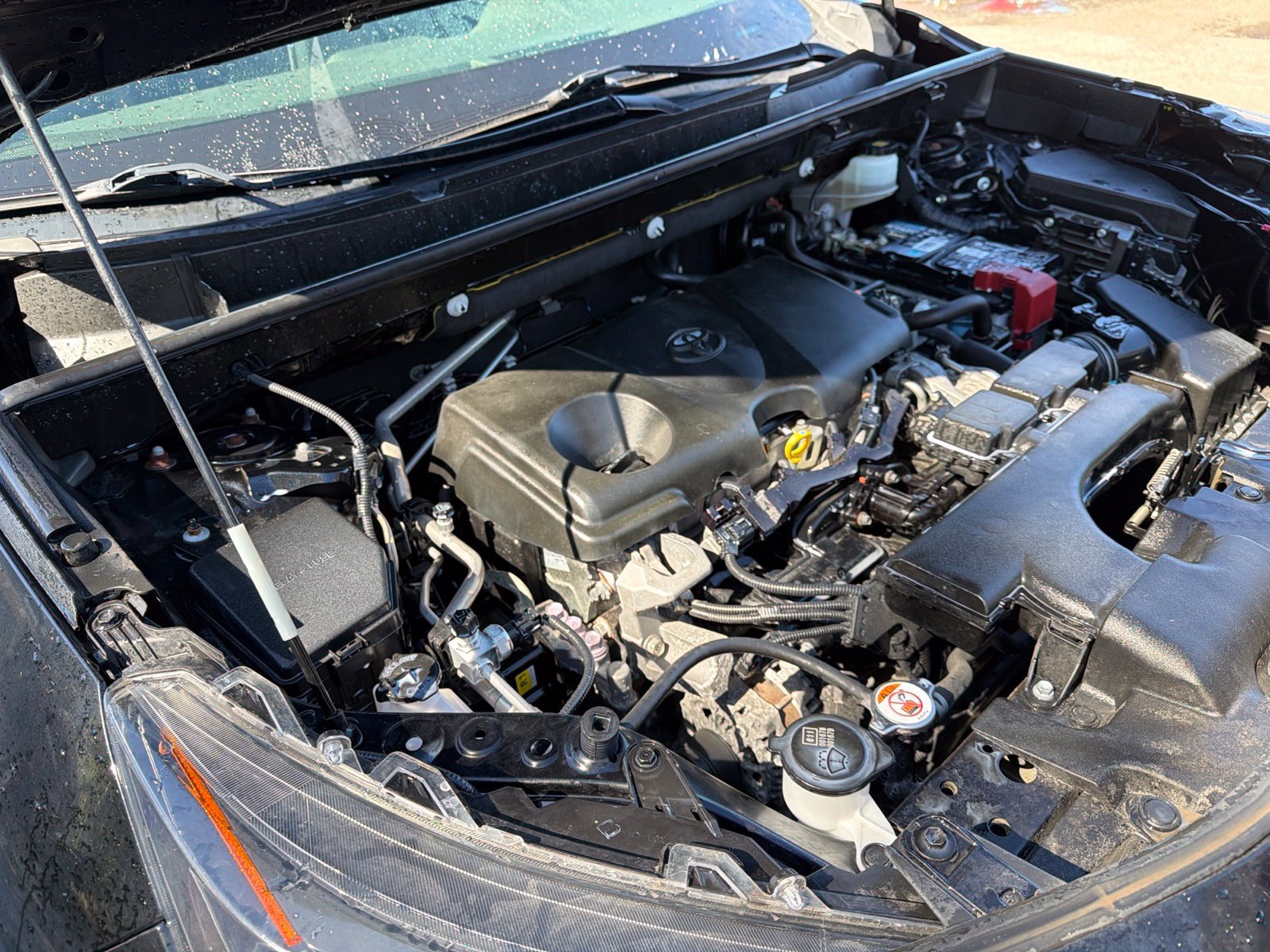 Used 2019 Toyota RAV4 XLE Premium w/ Cold Weather Package AWD/4WD image 16