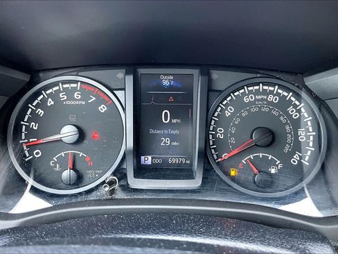 Used 2022 Toyota Tacoma SR AWD/4WD image 25