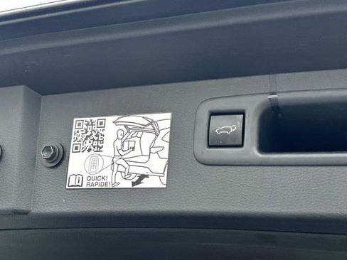 Used 2024 Toyota Highlander Limited AWD/4WD image 13