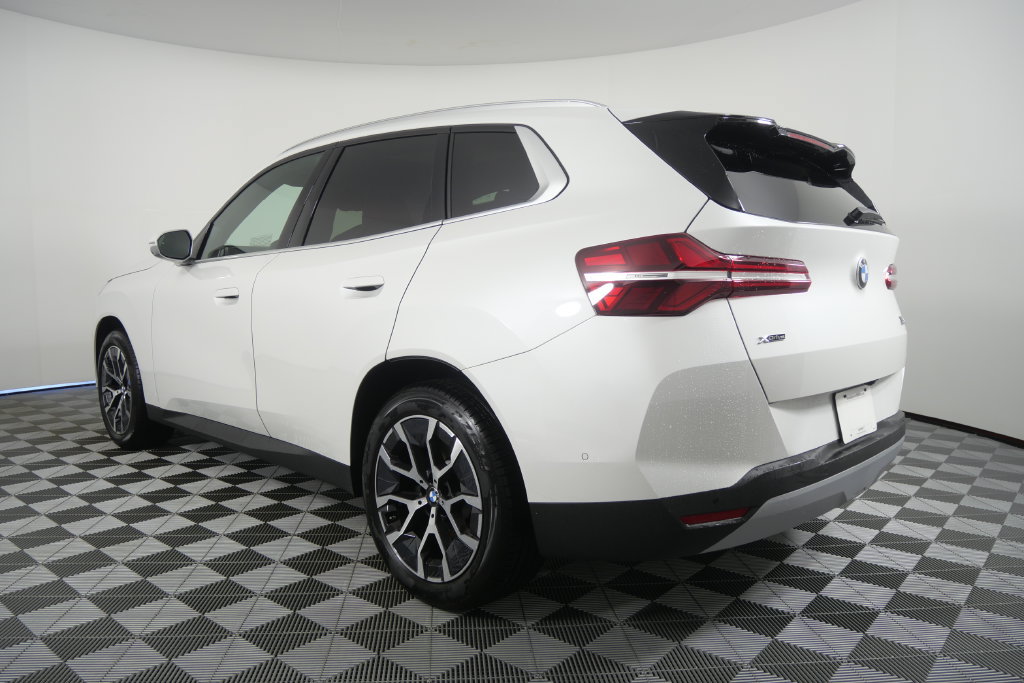 Certified 2026 BMW X3 xDrive30i w/ Premium Package AWD/4WD image 6