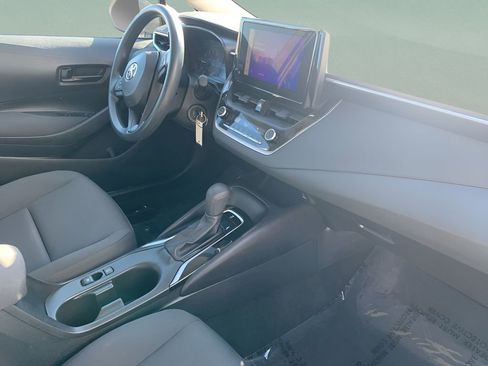 Used 2023 Toyota Corolla LE image 11