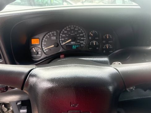 Used 2001 Chevrolet Silverado 2500 4x4 Crew Cab image 30