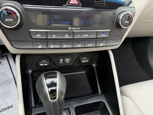 Used 2018 Hyundai Tucson Value FWD image 29