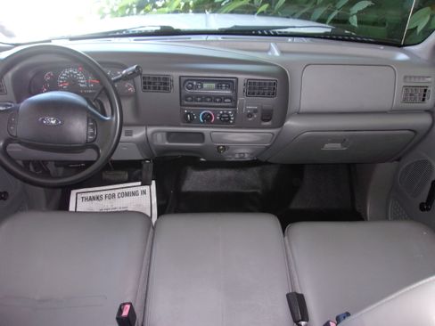 Used 2004 Ford F250 2WD SuperCab Super Duty image 20