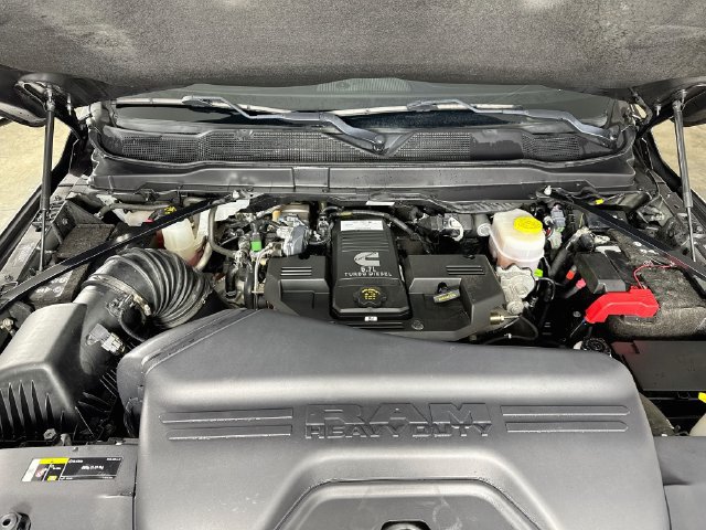 Used 2022 RAM 3500 Limited w/ Night Edition AWD/4WD image 37