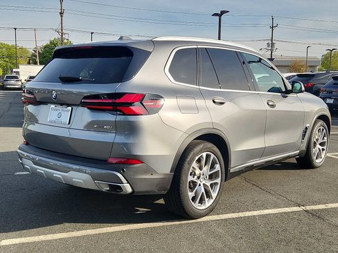Certified 2024 BMW X5 xDrive40i w/ Parking Assistance Package AWD/4WD image 5