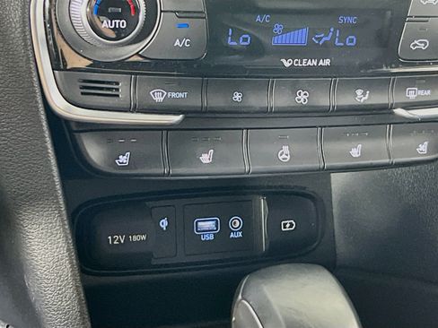 Used 2020 Hyundai Santa Fe Limited FWD image 21