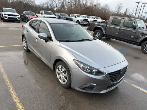 Used 2016 MAZDA MAZDA3 i Sport image 19