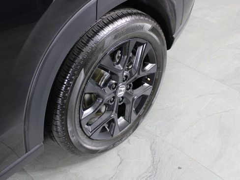 Used 2025 Honda HR-V Sport image 9