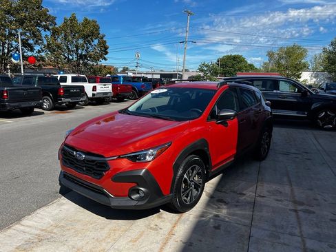 Used 2025 Subaru Crosstrek 2.5i Premium AWD/4WD image 8