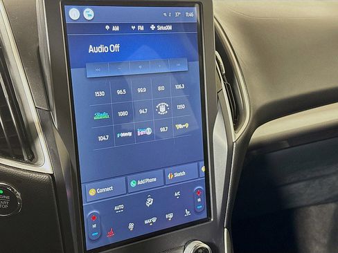 Used 2023 Ford Edge SEL image 13