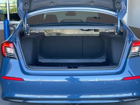 Used 2025 Honda Civic Sport image 17