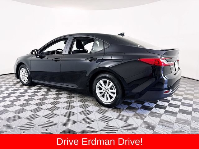 Used 2026 Toyota Camry LE w/ Convenience Package FWD image 21