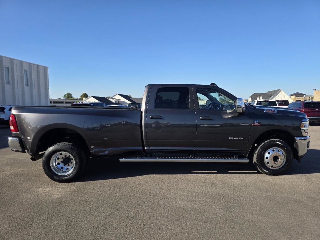 Used 2024 RAM 3500 Laramie AWD/4WD image 9