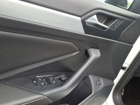 Used 2025 Volkswagen Jetta Sport FWD image 12