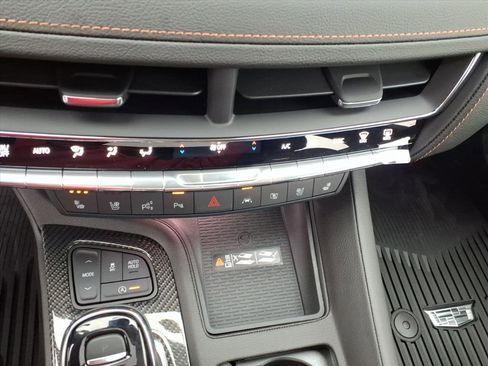 New 2026 Cadillac CT5 Sport w/ LPO, ONYX Package image 16