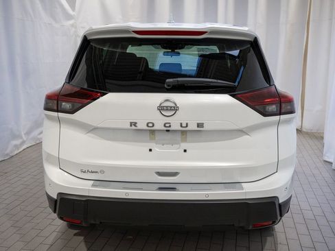 New 2026 Nissan Rogue SV image 5